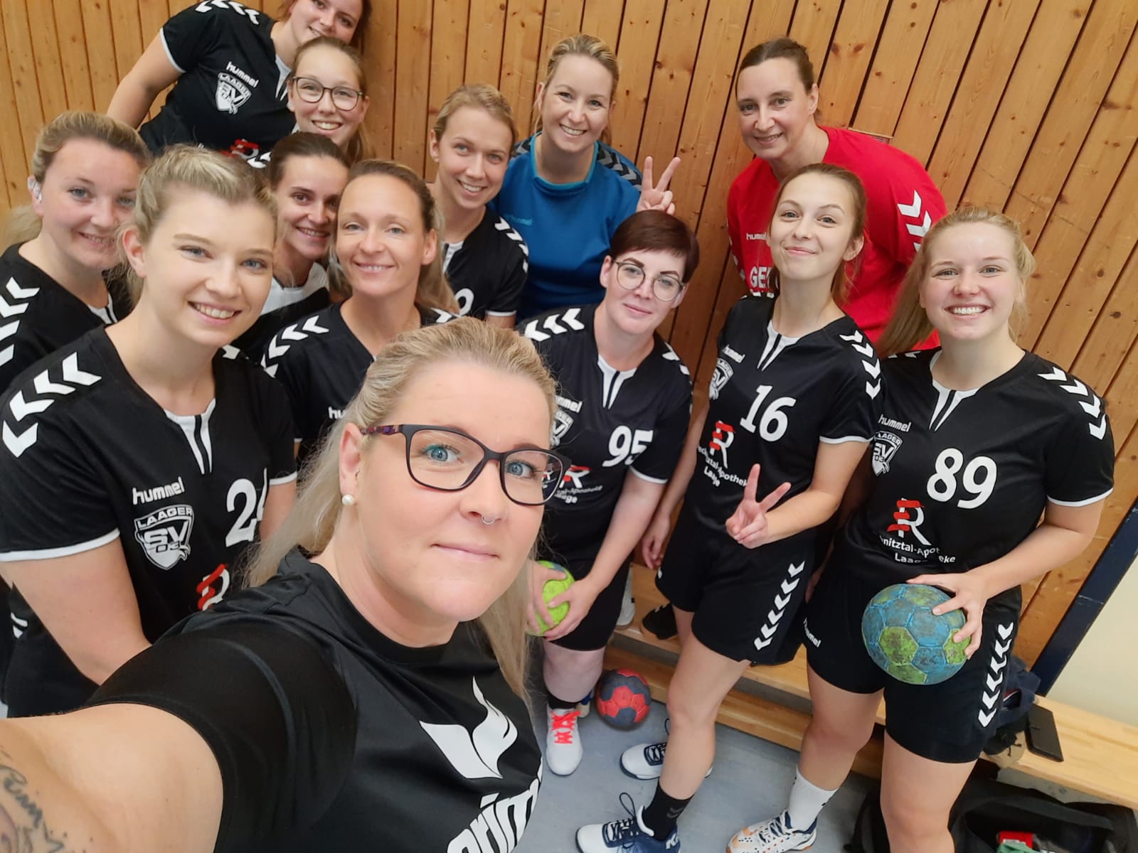 20210911 Handball Frauen